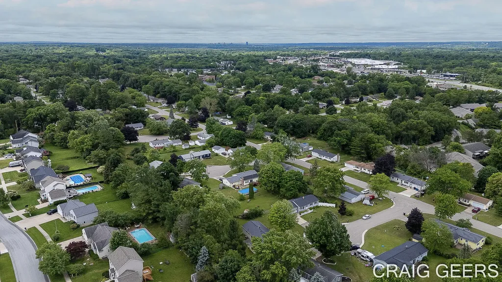 2864 Mustang Court NE Plainfield Charter Township MI 49525