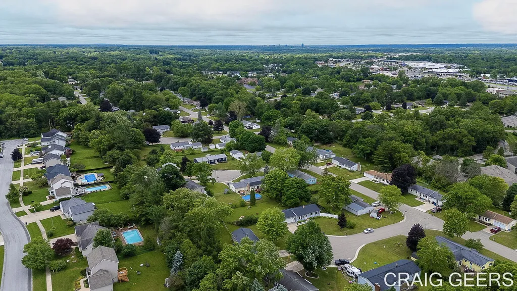2864 Mustang Court NE Plainfield Charter Township MI 49525