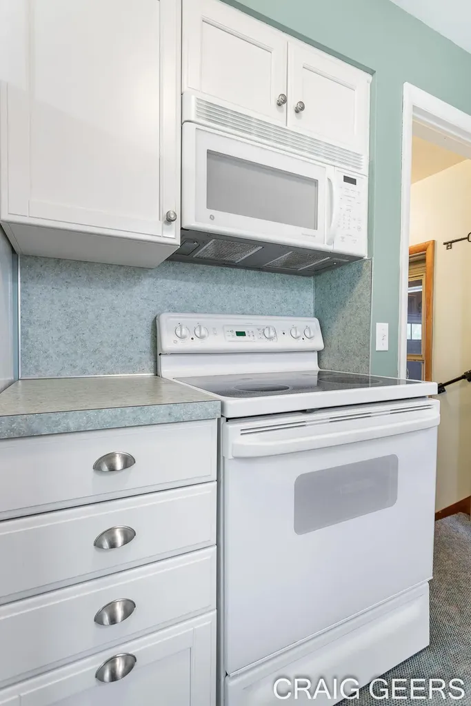 2864 Mustang Court NE Plainfield Charter Township MI 49525
