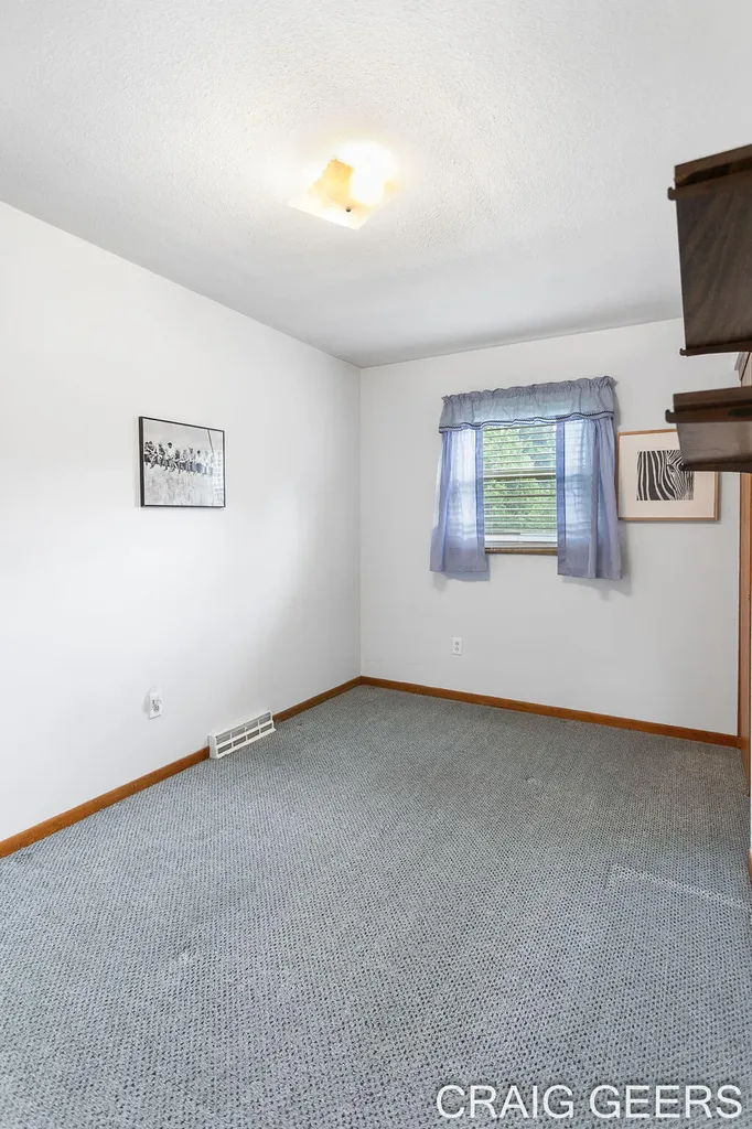 2864 Mustang Court NE Plainfield Charter Township MI 49525