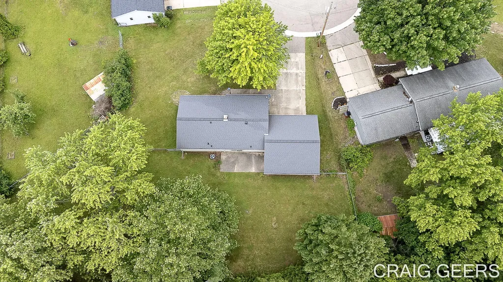 2864 Mustang Court NE Plainfield Charter Township MI 49525