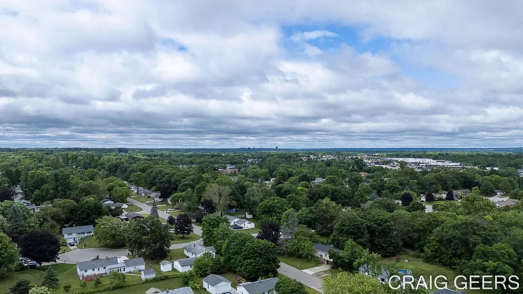 2864 Mustang Court NE Plainfield Charter Township MI 49525