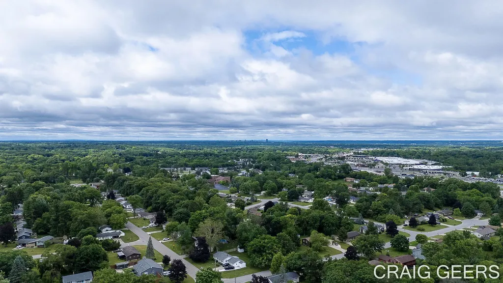 2864 Mustang Court NE Plainfield Charter Township MI 49525