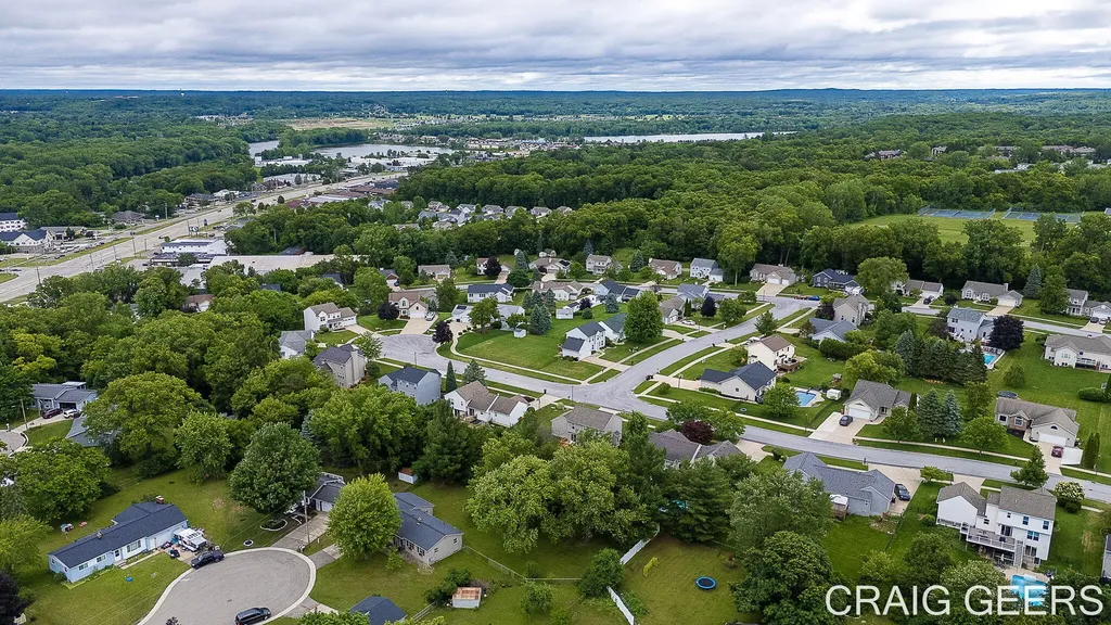 2864 Mustang Court NE Plainfield Charter Township MI 49525
