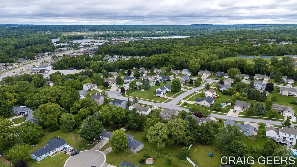 2864 Mustang Court NE Plainfield Charter Township MI 49525