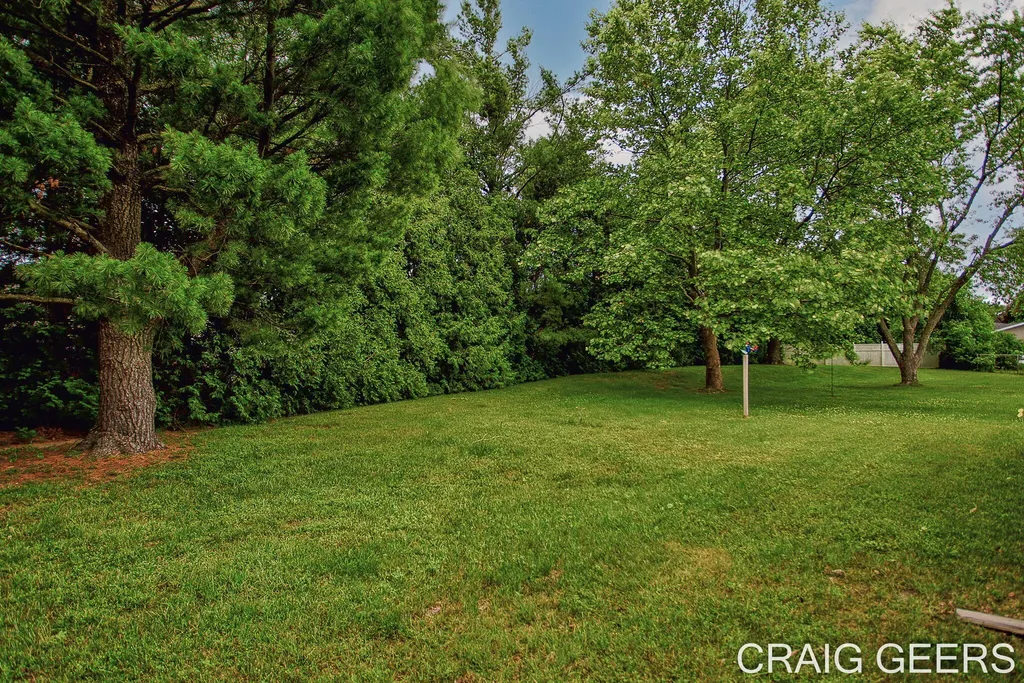 2864 Mustang Court NE Plainfield Charter Township MI 49525