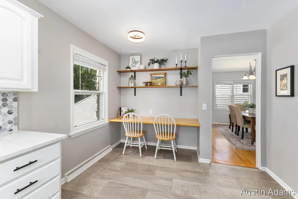 1925 Emerald Avenue NE Grand Rapids City MI 49505