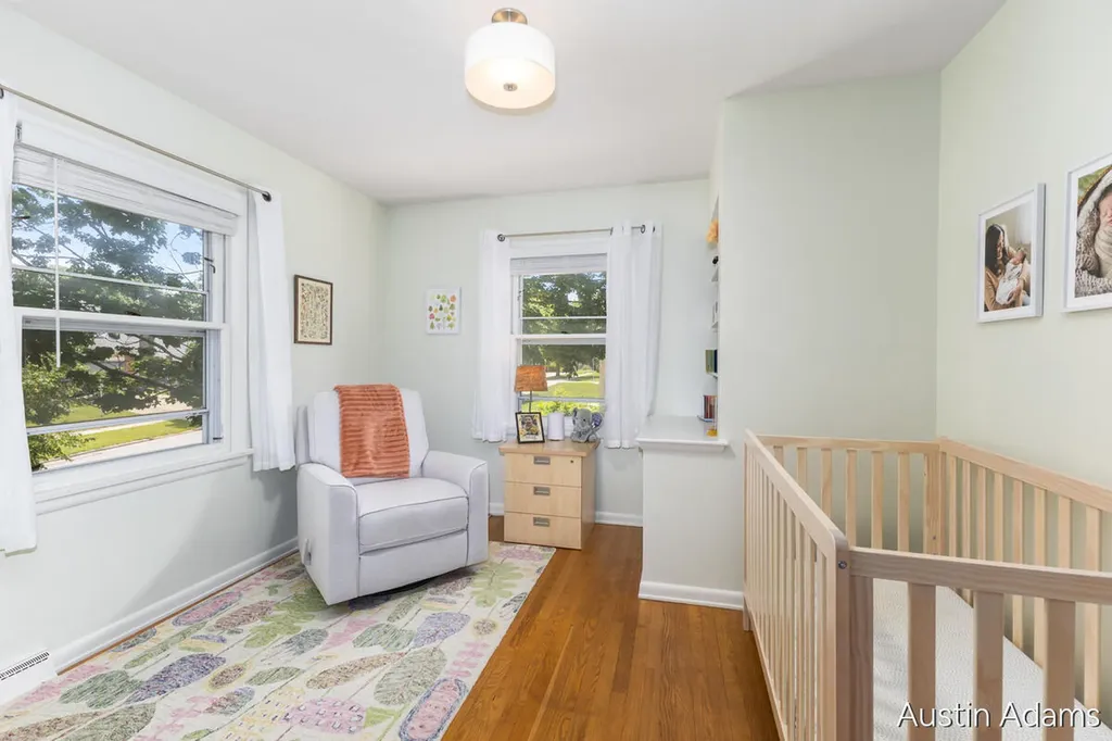 1925 Emerald Avenue NE Grand Rapids City MI 49505