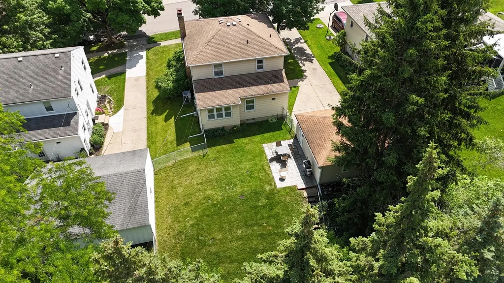 1925 Emerald Avenue NE Grand Rapids City MI 49505