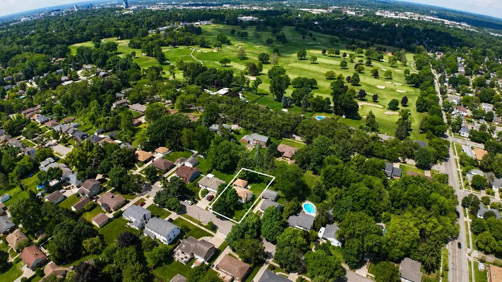 1925 Emerald Avenue NE Grand Rapids City MI 49505