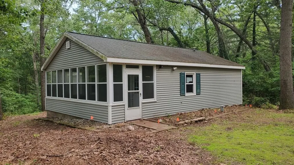 1751 Tom Nolan Road Valley Township MI 49010