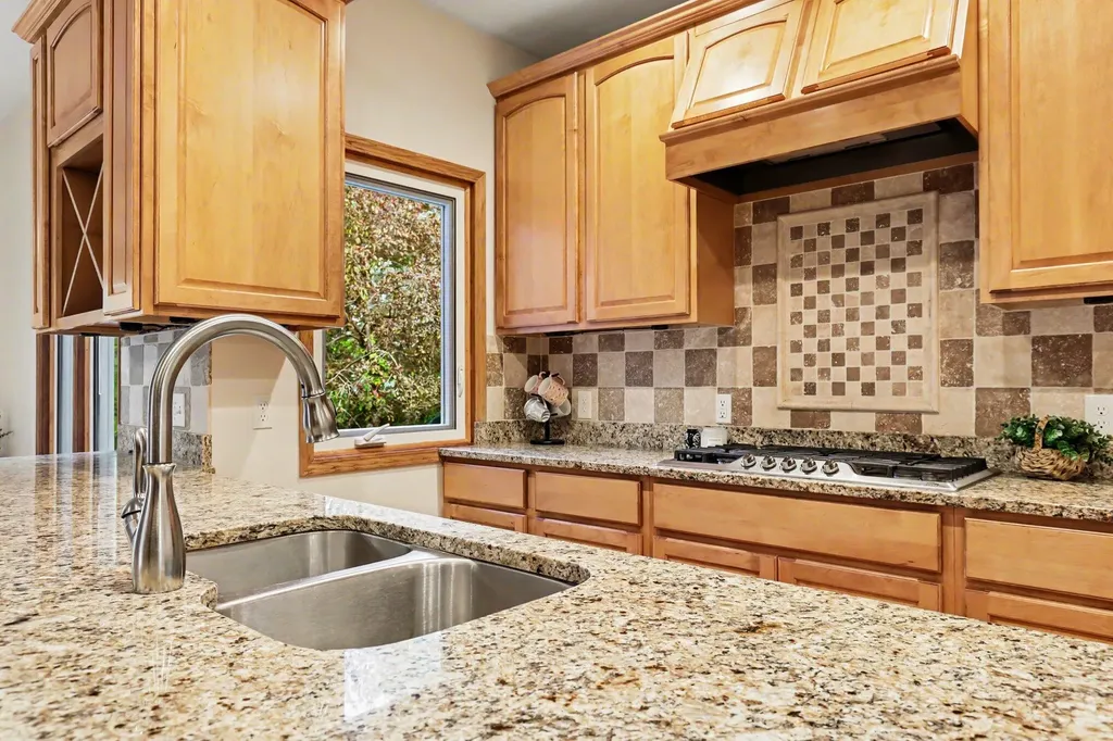 5090 Abbeydale Drive SE Cascade Charter Township MI 49546