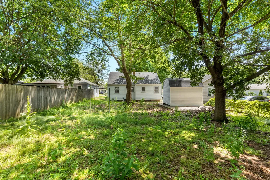 2519 Woodward Avenue SW Wyoming City MI 49509