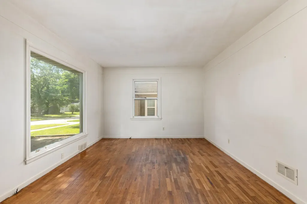 2519 Woodward Avenue SW Wyoming City MI 49509