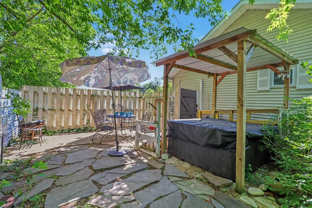 6675 122nd Avenue Ganges Township MI 49408