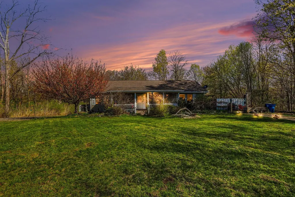 6675 122nd Avenue Ganges Township MI 49408