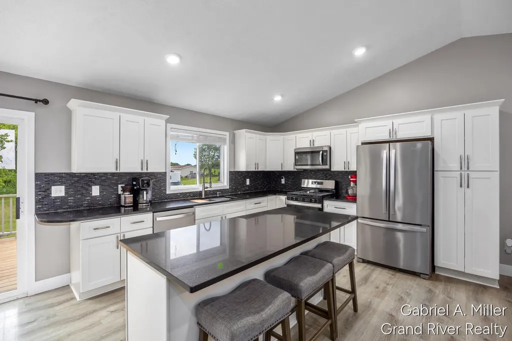 13555 Becker Court NE Nelson Township MI 49319
