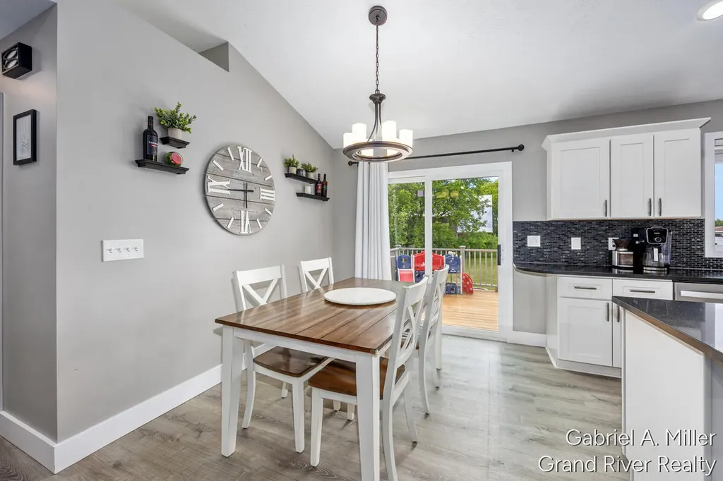 13555 Becker Court NE Nelson Township MI 49319