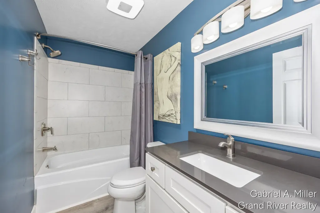 13555 Becker Court NE Nelson Township MI 49319
