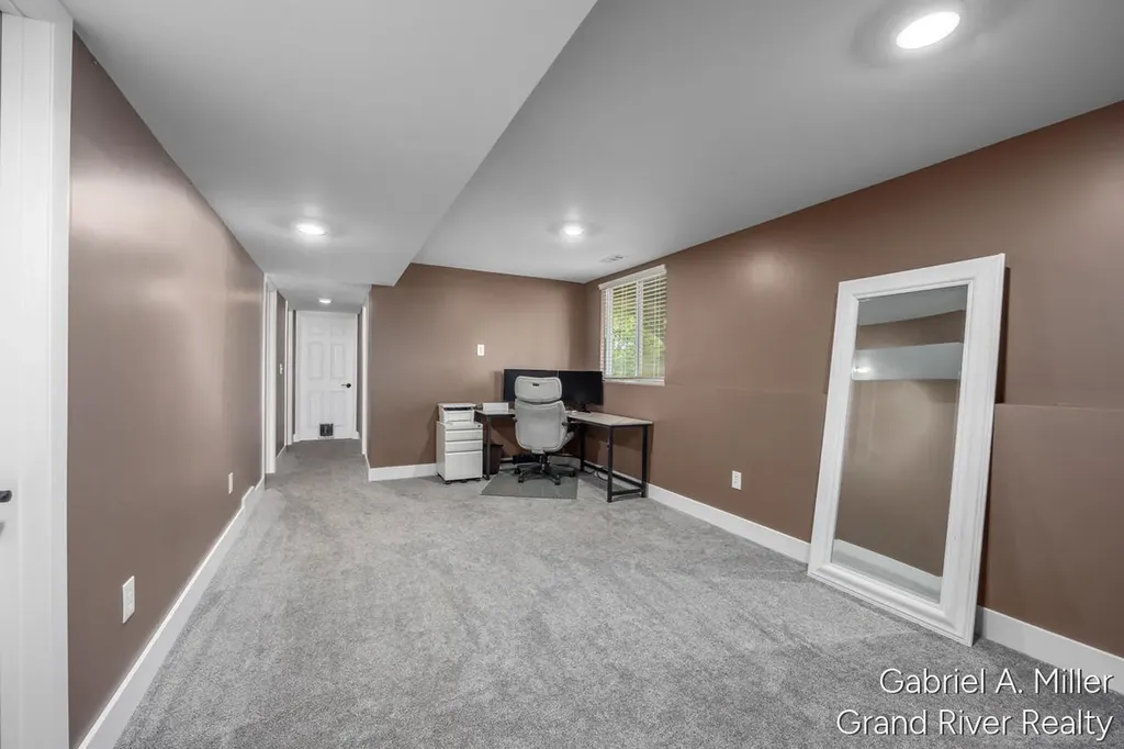 13555 Becker Court NE Nelson Township MI 49319