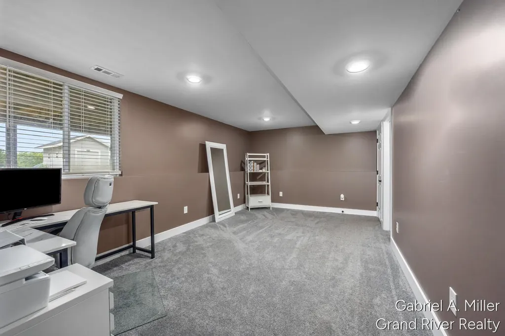 13555 Becker Court NE Nelson Township MI 49319