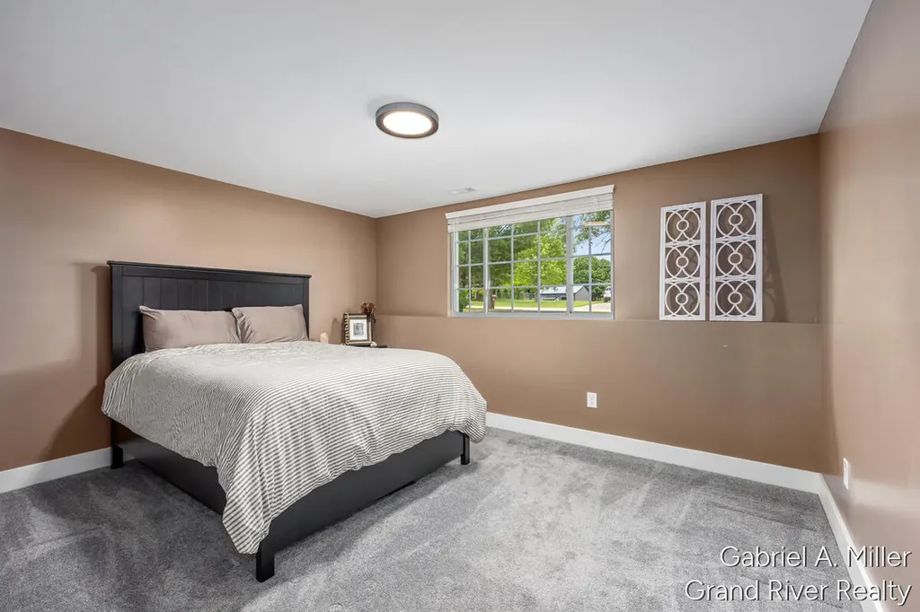 13555 Becker Court NE Nelson Township MI 49319