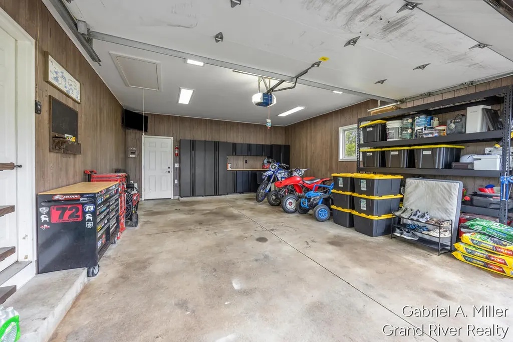 13555 Becker Court NE Nelson Township MI 49319