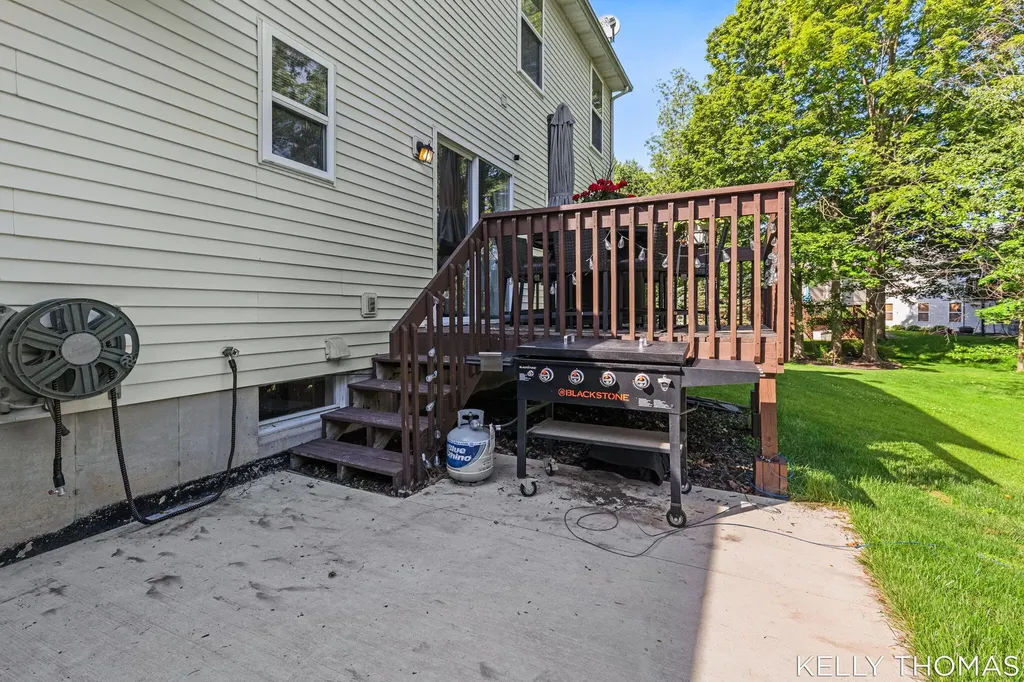 5892 Powderhorn Court SW Wyoming City MI 49418