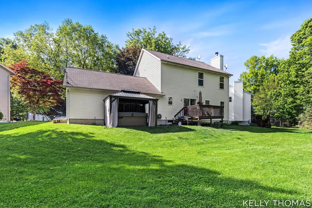 5892 Powderhorn Court SW Wyoming City MI 49418