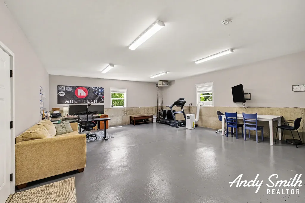 12069 68th Avenue Allendale Charter Township MI 49401