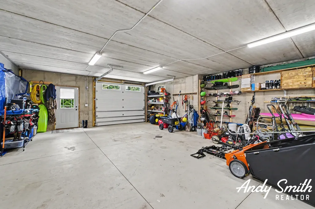 12069 68th Avenue Allendale Charter Township MI 49401