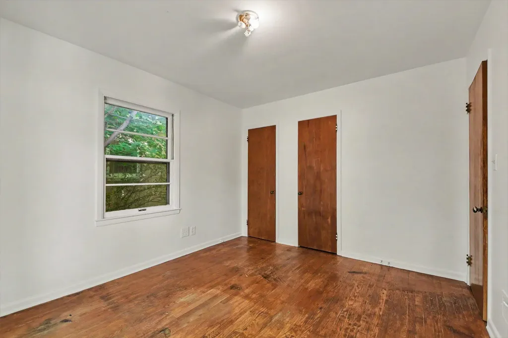 1057 Lyon Street NE Grand Rapids City MI 49503