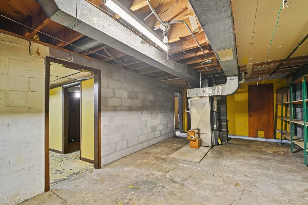 1057 Lyon Street NE Grand Rapids City MI 49503