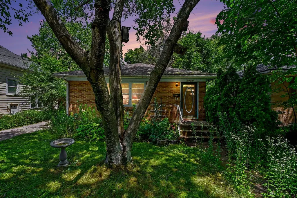 1057 Lyon Street NE Grand Rapids City MI 49503