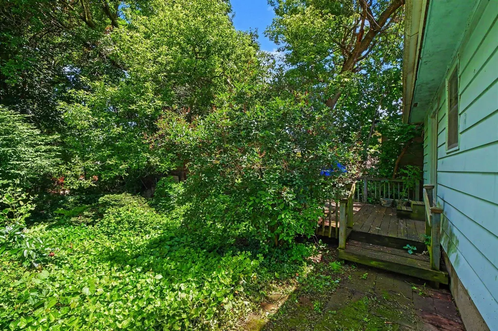 1057 Lyon Street NE Grand Rapids City MI 49503