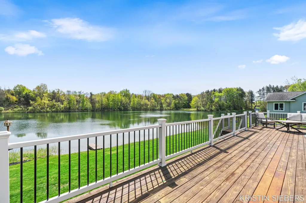 9760 Jade Drive Allendale Charter Township MI 49401
