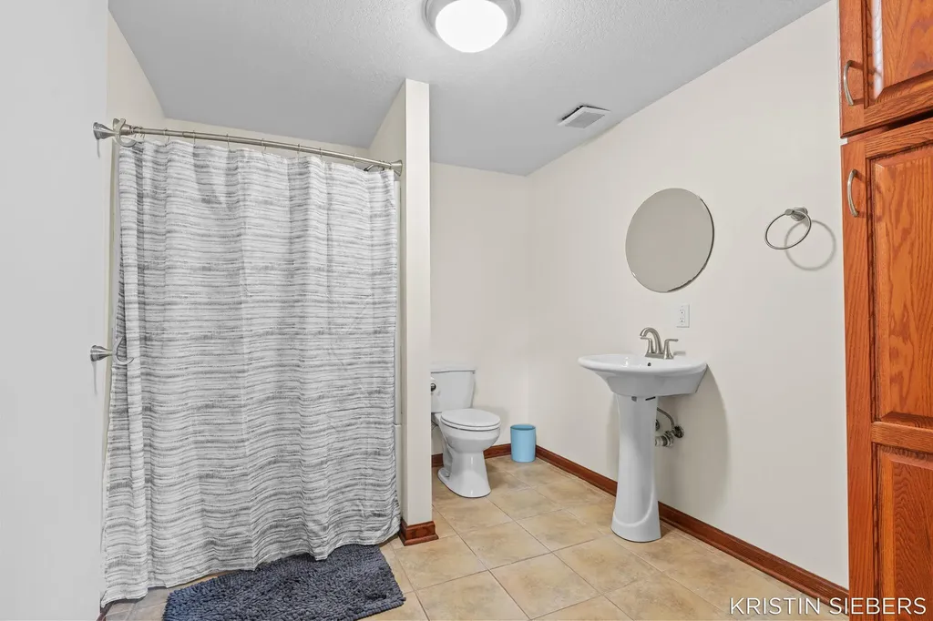 9760 Jade Drive Allendale Charter Township MI 49401
