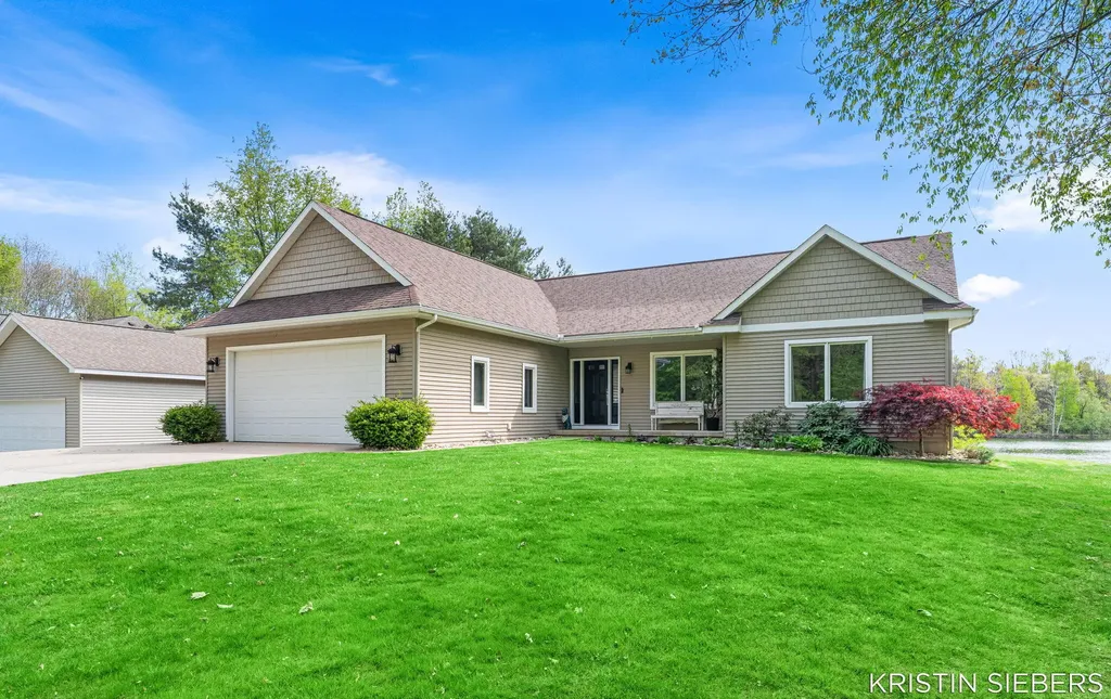 9760 Jade Drive Allendale Charter Township MI 49401