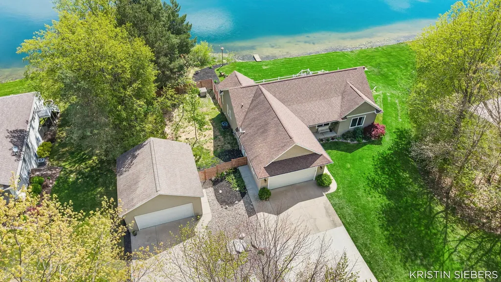 9760 Jade Drive Allendale Charter Township MI 49401