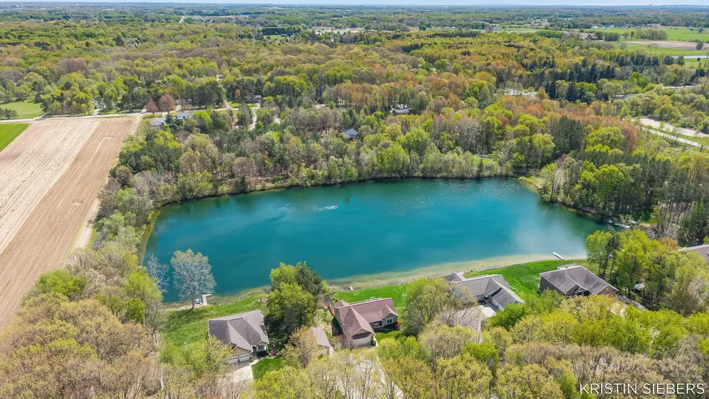 9760 Jade Drive Allendale Charter Township MI 49401