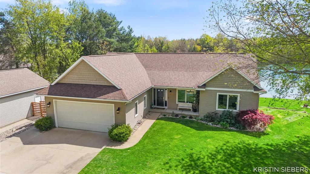 9760 Jade Drive Allendale Charter Township MI 49401