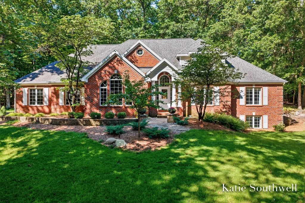 1800 Sterling Oaks Boulevard SE Cascade Charter Township MI 49301