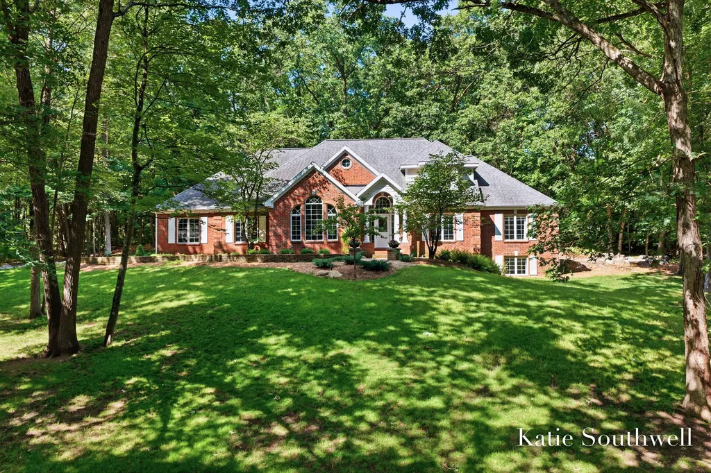 1800 Sterling Oaks Boulevard SE Cascade Charter Township MI 49301