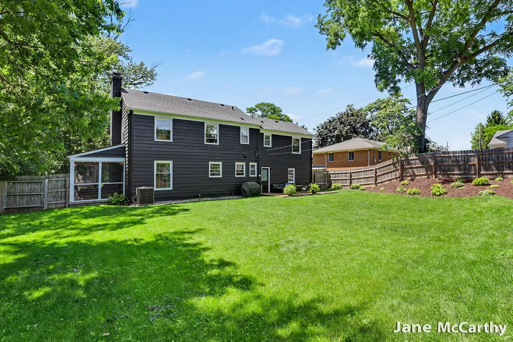 344 Baltimore Drive NE Grand Rapids City MI 49503