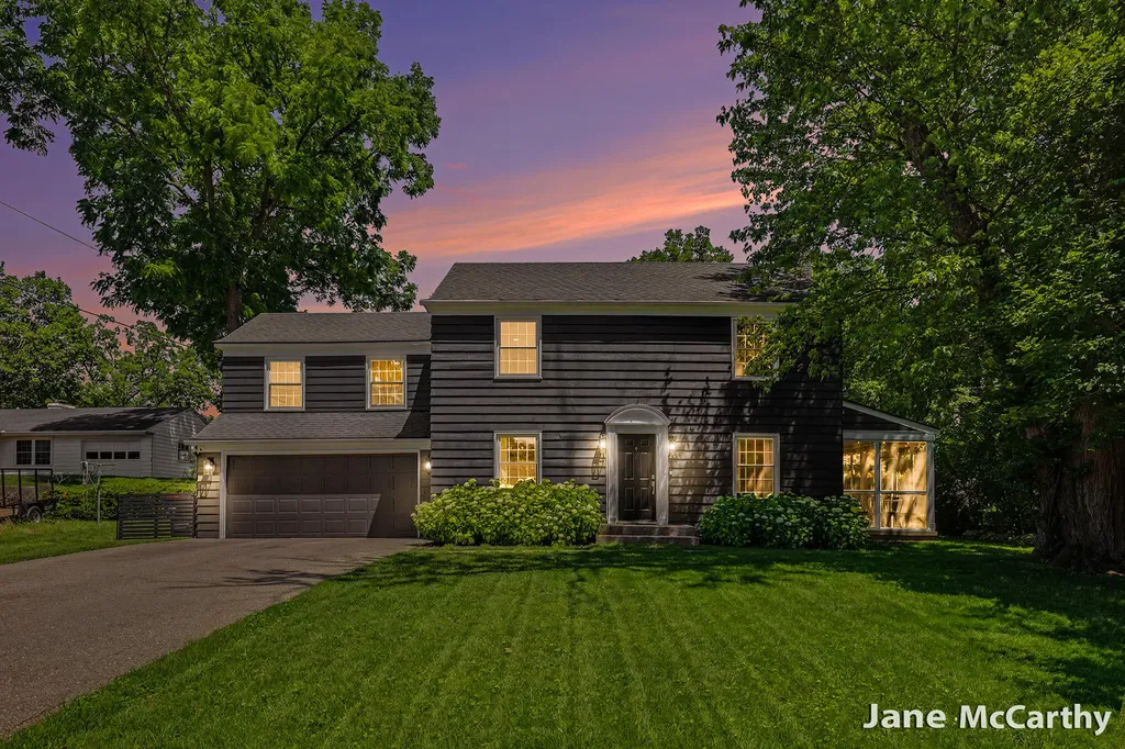 344 Baltimore Drive NE Grand Rapids City MI 49503