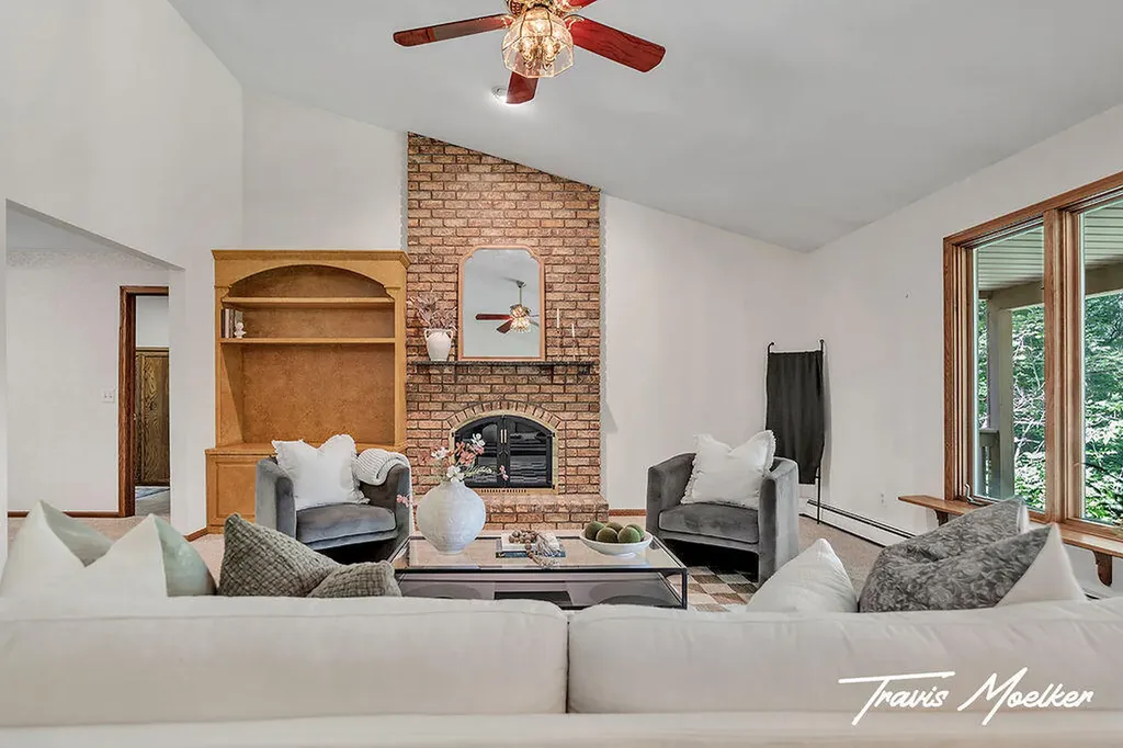 421 Sorrento Drive SE Gaines Charter Township MI 49315