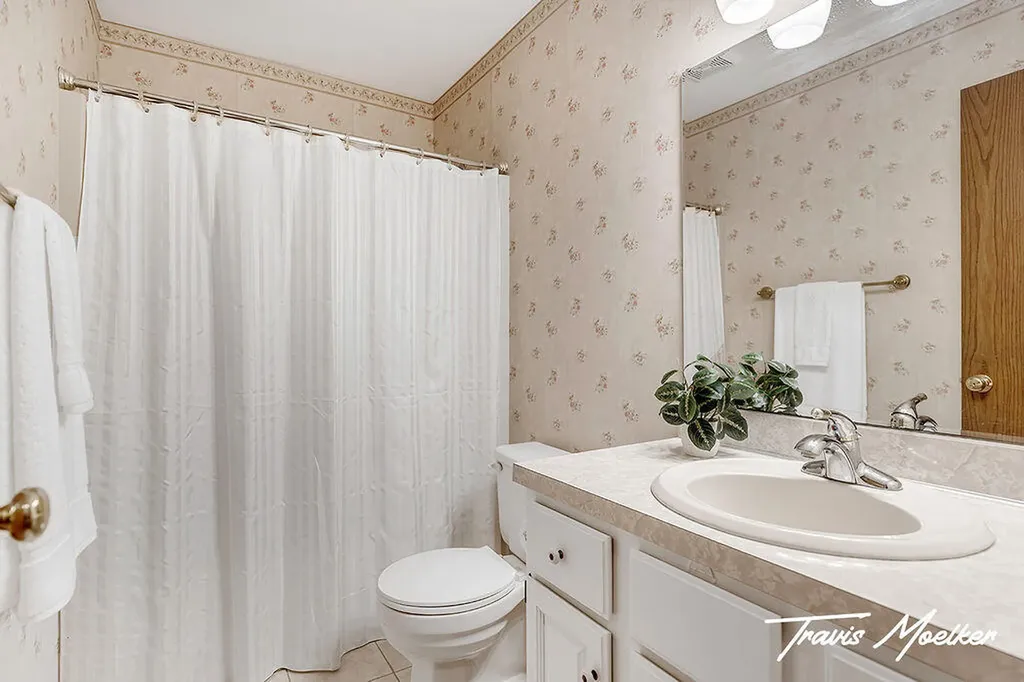 421 Sorrento Drive SE Gaines Charter Township MI 49315