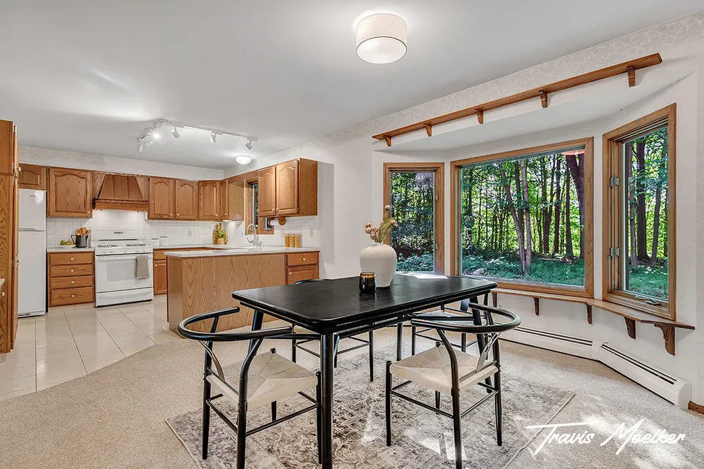 421 Sorrento Drive SE Gaines Charter Township MI 49315
