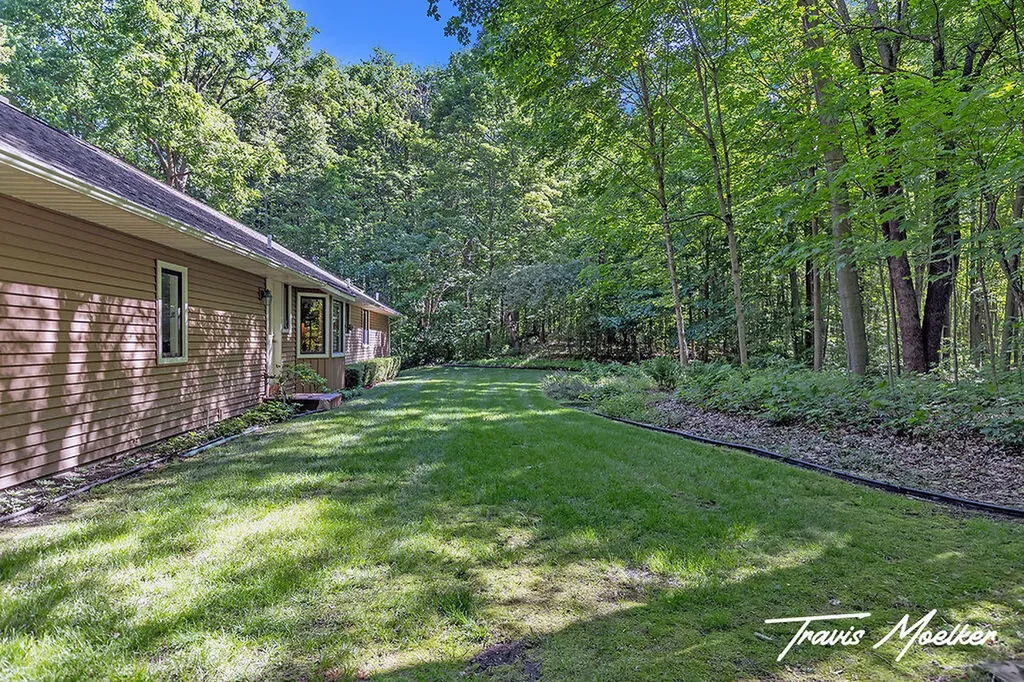 421 Sorrento Drive SE Gaines Charter Township MI 49315