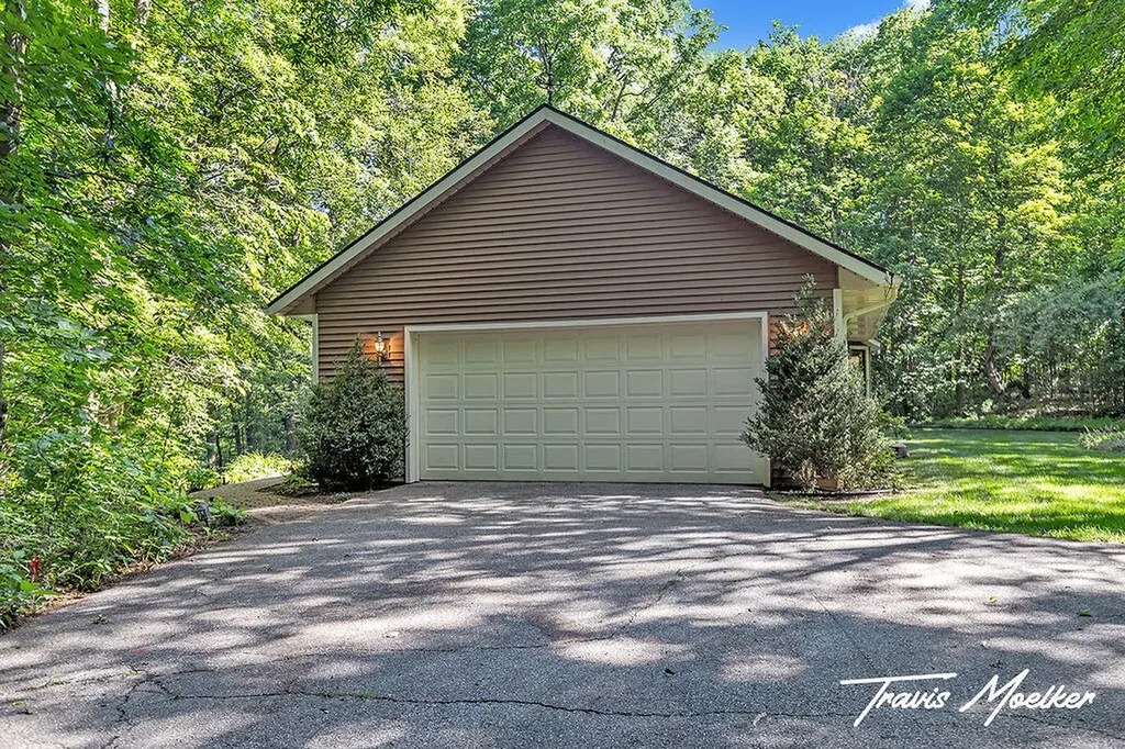 421 Sorrento Drive SE Gaines Charter Township MI 49315
